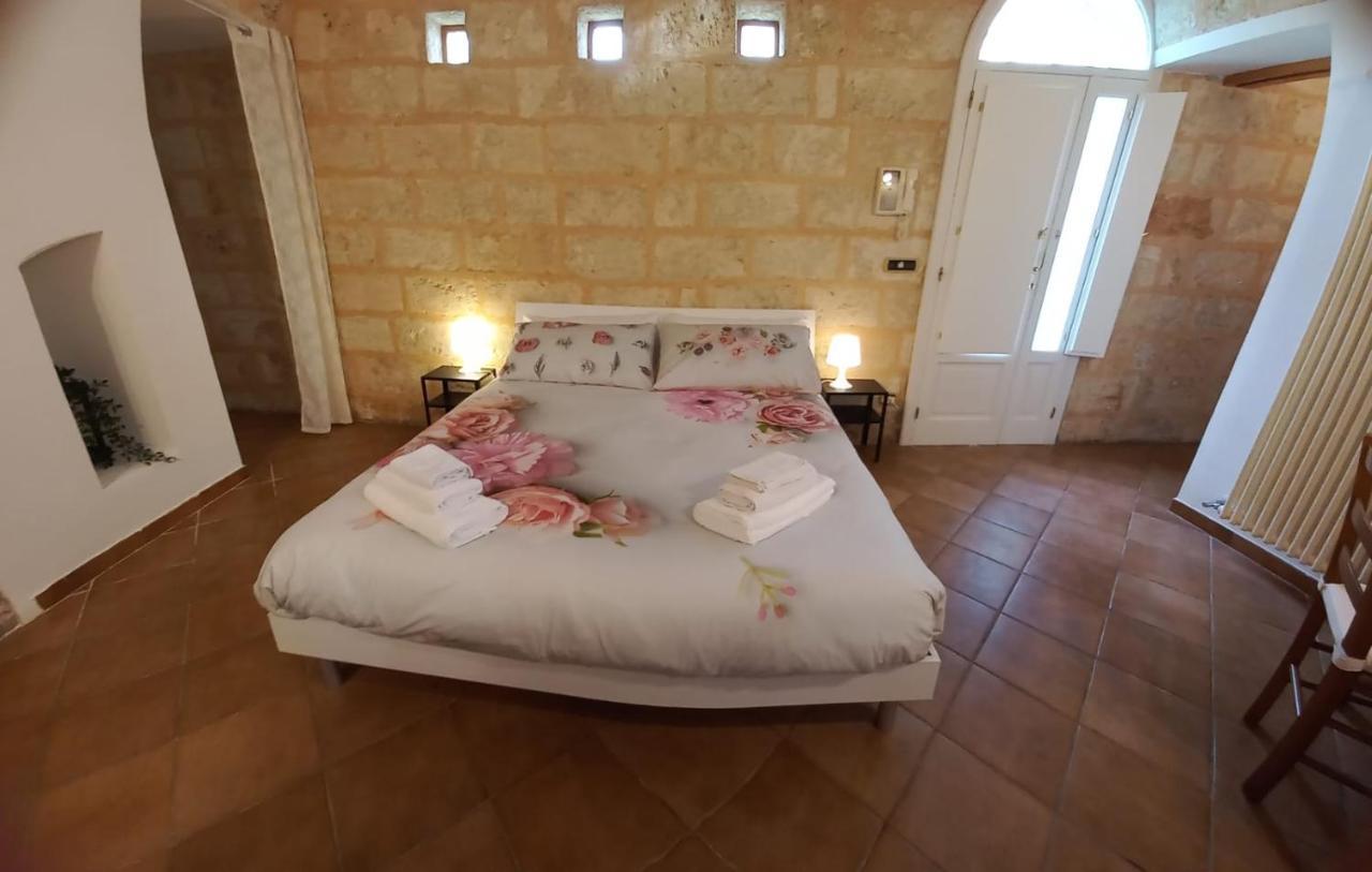 Tronchetto bianco Bed and Breakfast Mola di Bari Esterno foto